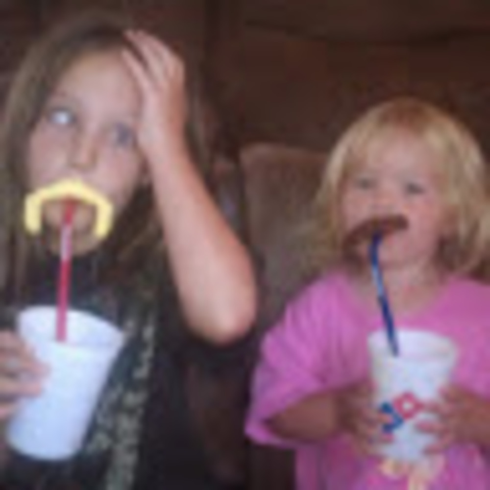 Meet your Posher, Monica